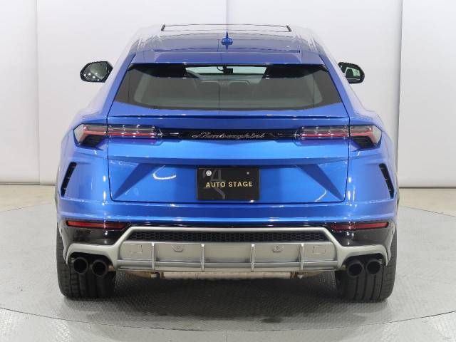 Lamborghini ウルス 8