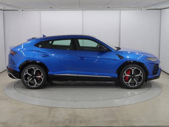 Lamborghini ウルス 9