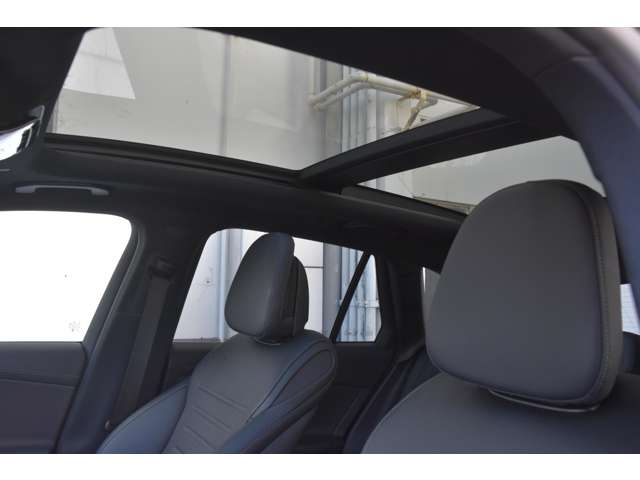 Mercedes-Benz GLC 11