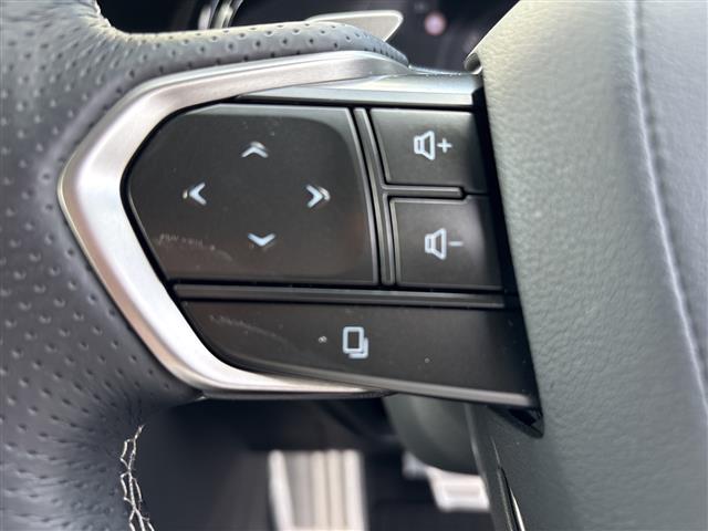Lexus NX 11