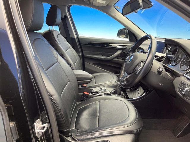 BMW X1 8