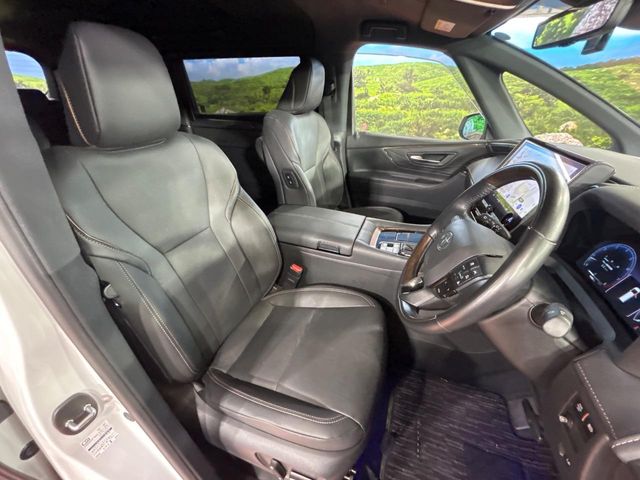 Toyota Alphard 8