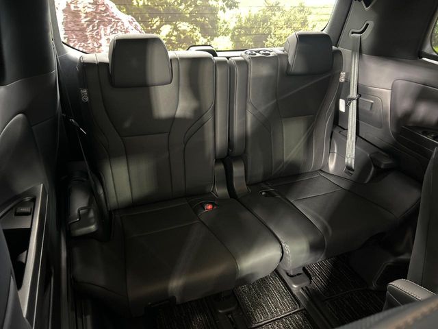Toyota Alphard 10