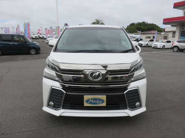 Toyota Vellfire 6