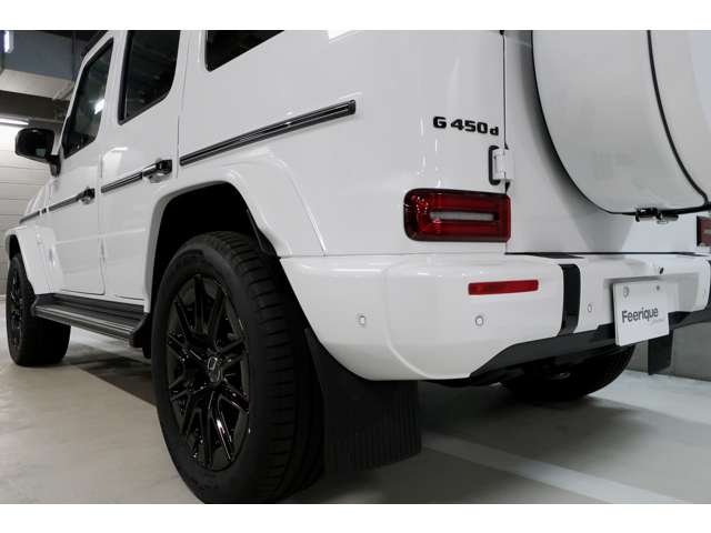 Mercedes-Benz G-Class 12