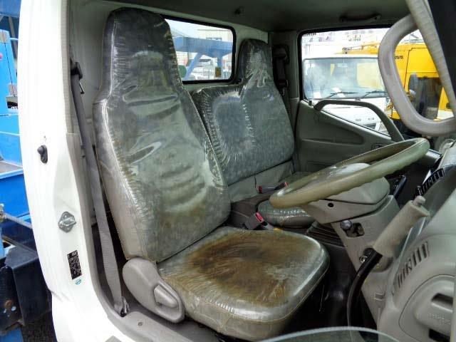 Hino Dutro 6