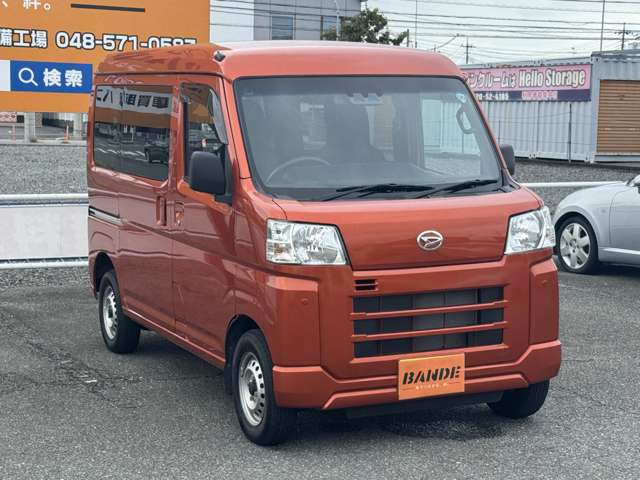 Daihatsu Hijet Cargo 4