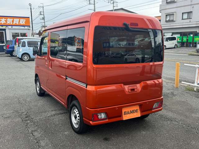 Daihatsu Hijet Cargo 8