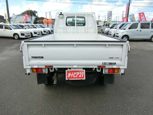 Mazda Bongo Truck 5