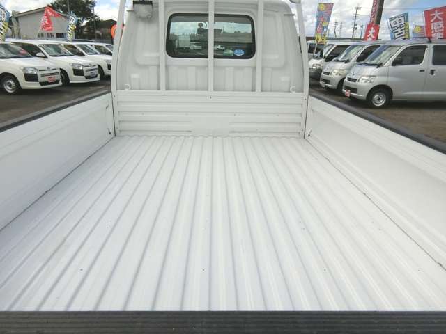 Mazda Bongo Truck 7