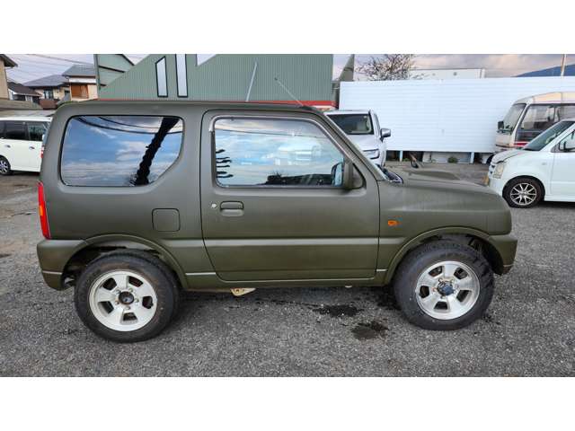 Suzuki Jimny 11