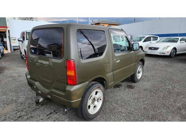 Suzuki Jimny 10