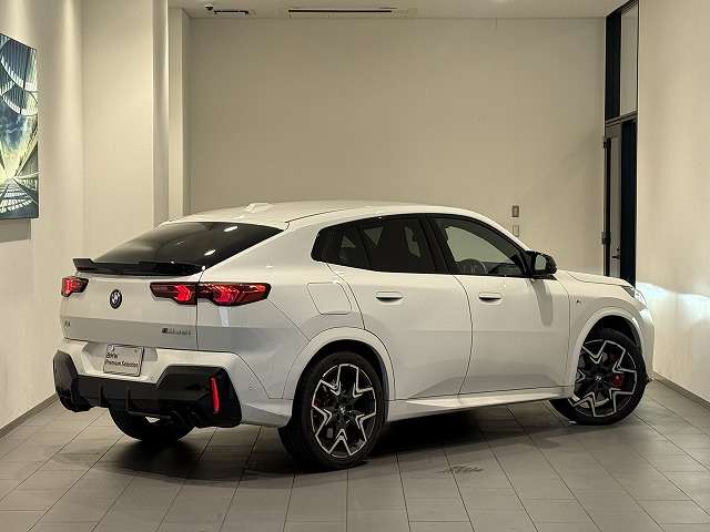BMW X2 4