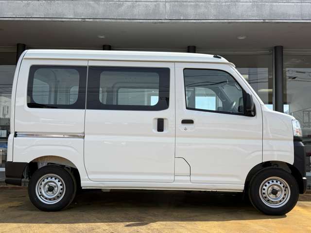 Daihatsu Hijet Cargo 7