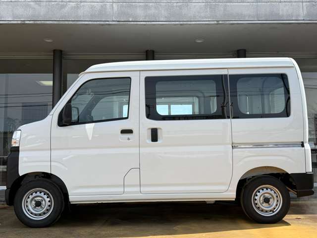 Daihatsu Hijet Cargo 8