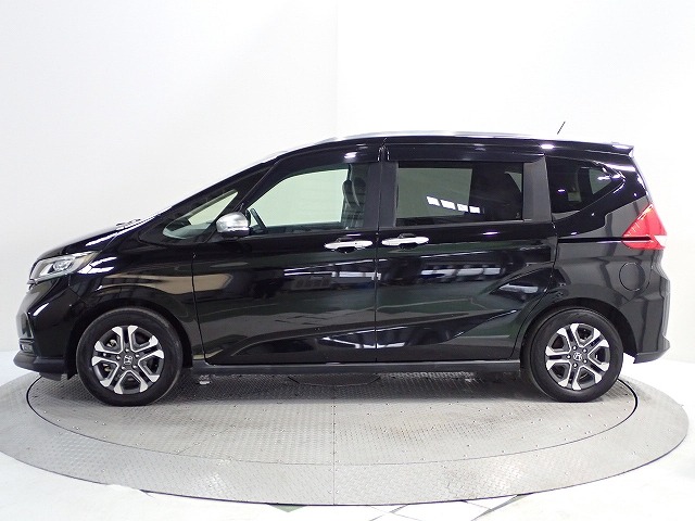 Honda Freed 10