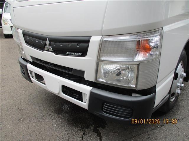 Mitsubishi Fuso Canter 11