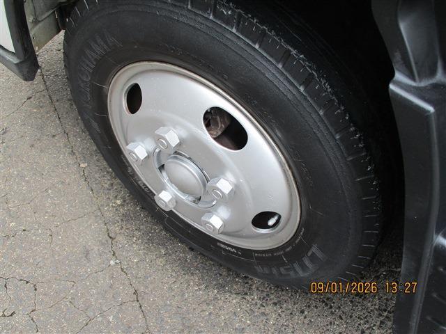 Mitsubishi Fuso Canter 12