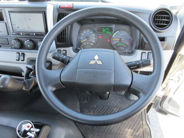 Mitsubishi Fuso Canter 11
