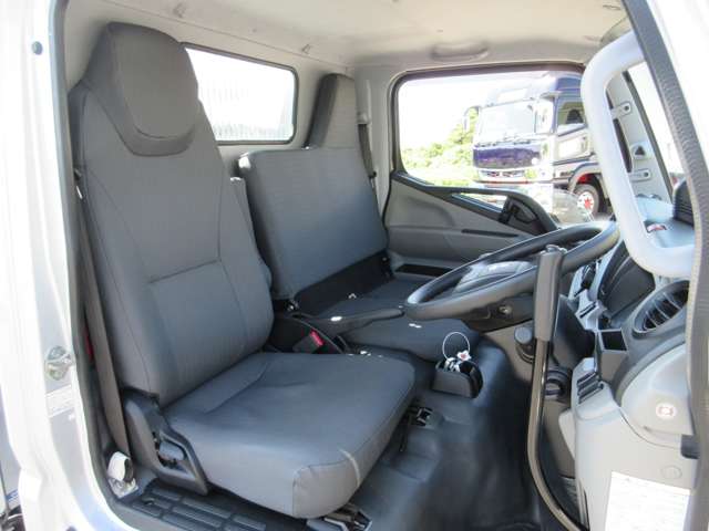Mitsubishi Fuso Canter 8