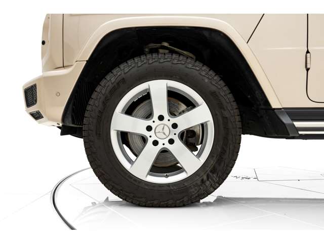 Mercedes-Benz G-Class 12