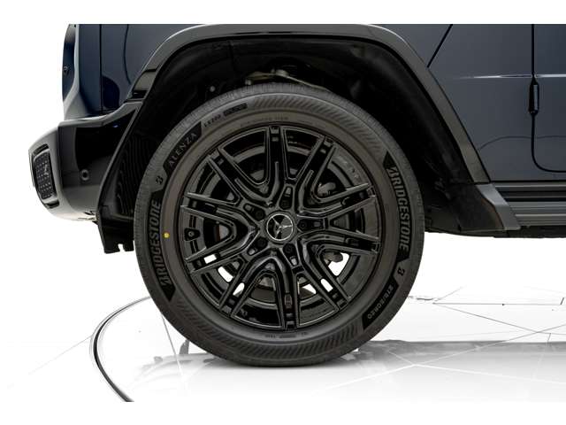 Mercedes-Benz G-Class 12