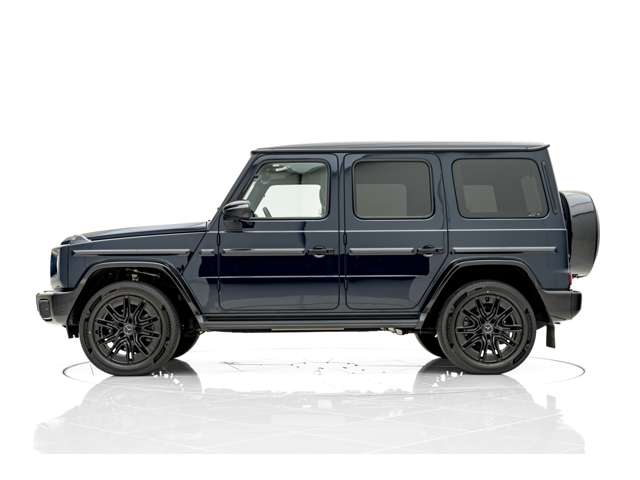 Mercedes-Benz G-Class 4