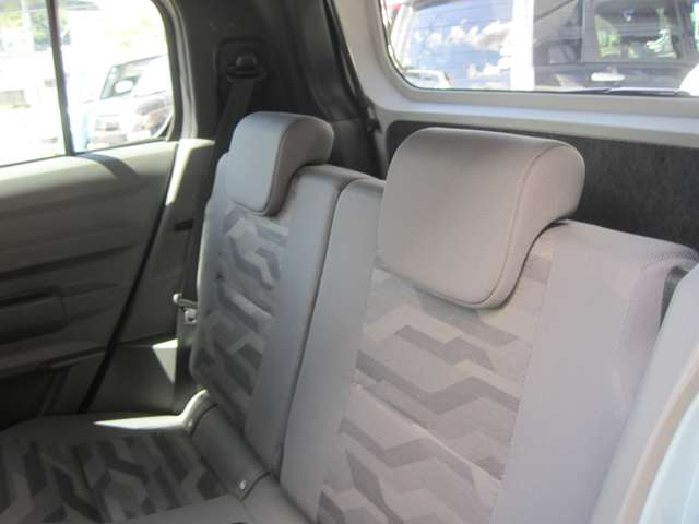 Daihatsu Taft 10