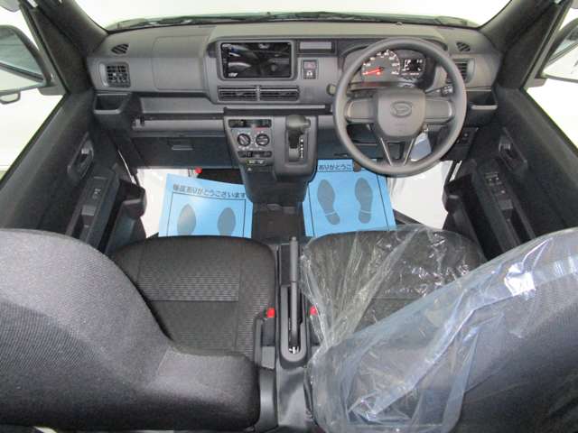 Daihatsu Hijet Cargo 9
