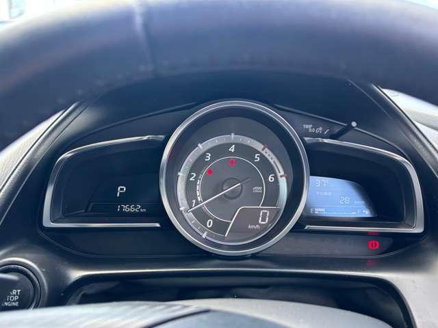 Mazda CX-3 12