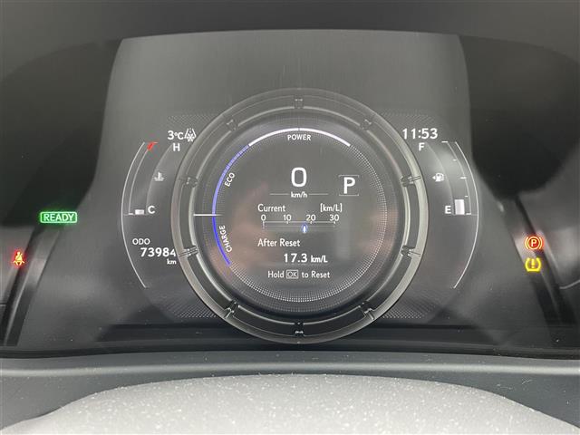 Lexus UX 4