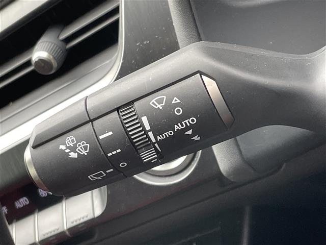 Lexus UX 10