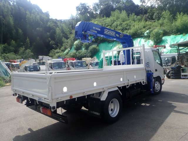Hino Dutro 7