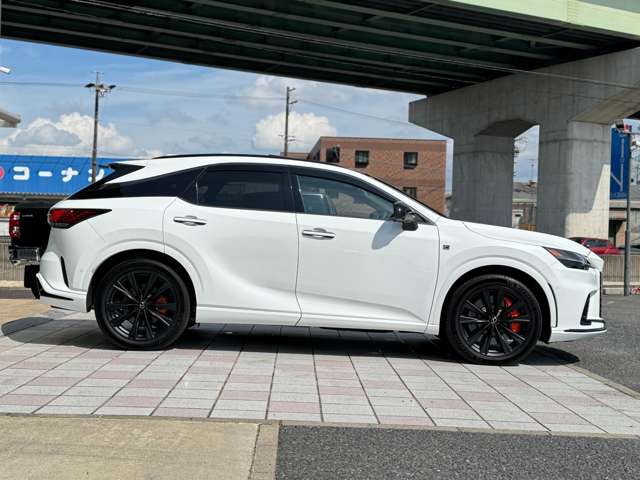 Lexus RX 7
