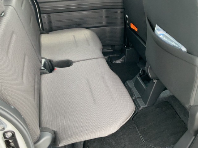 Honda N-VAN 9