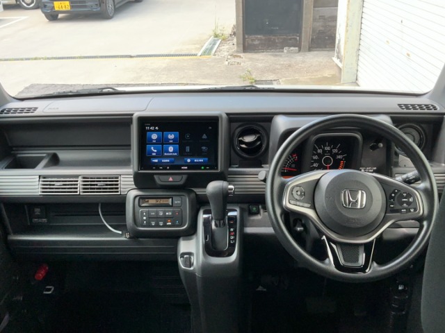 Honda N-VAN 10