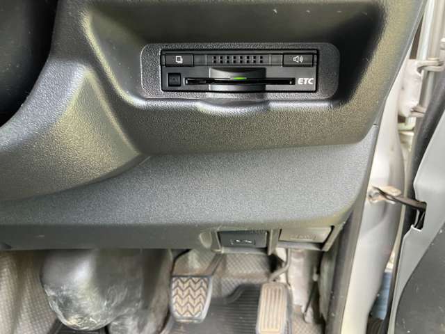 Toyota Hiace Van 10
