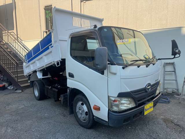 Hino Dutro 2