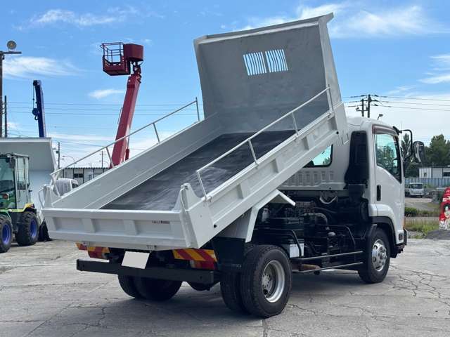 Isuzu Forward 8