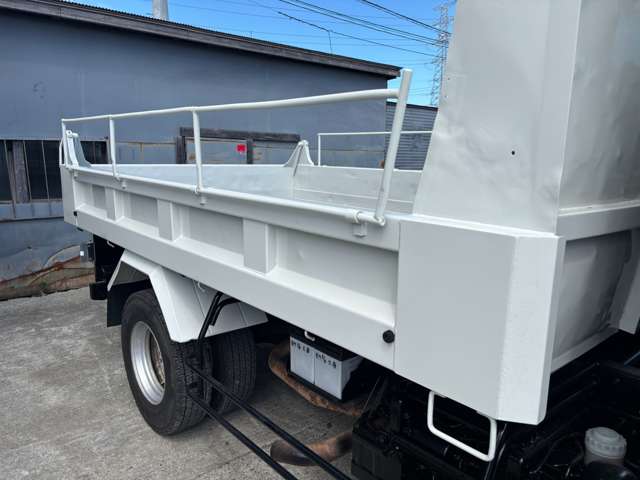 Isuzu Forward 9