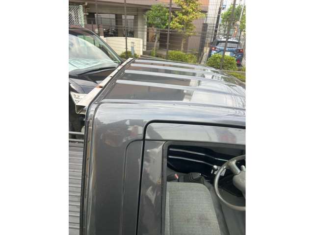 Daihatsu Midget II 12
