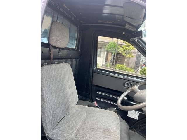 Daihatsu Midget II 7