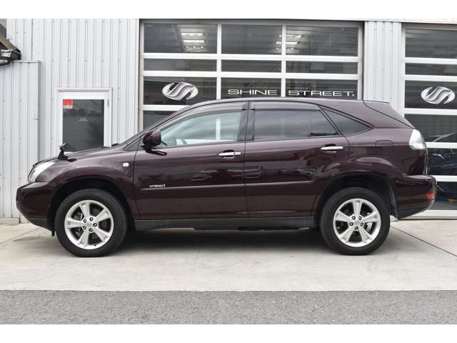 Toyota Harrier Hybrid 4