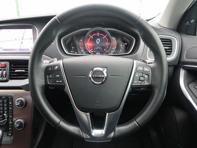 Volvo V40 Cross Country 9