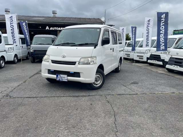 Toyota Light Ace Van 2