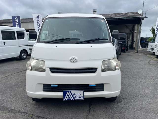 Toyota Light Ace Van 4