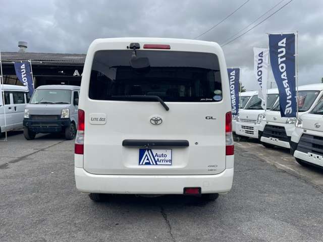 Toyota Light Ace Van 7