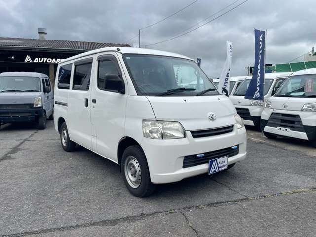 Toyota Light Ace Van 10
