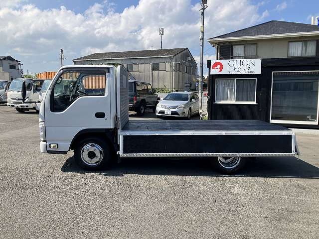 Isuzu Elf 11
