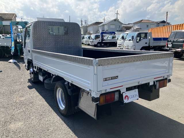 Isuzu Elf 6